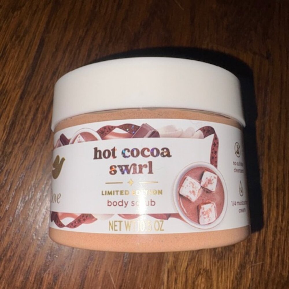 NEW- Dove - Hot Cocoa Swirl Body Scrub